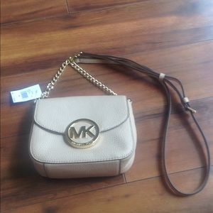 small MICHAEL KORS bag